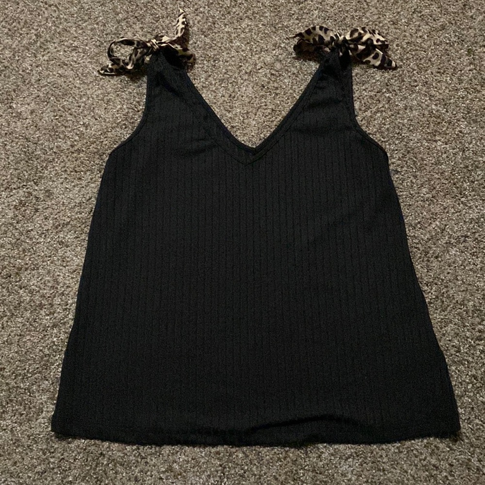Black V-Neck Tank Top with Leopard Print Bows on Sleeves